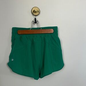lululemon athletica Track That 3in. Lined shorts Kelly Green size 8